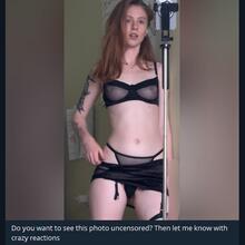  Nude
