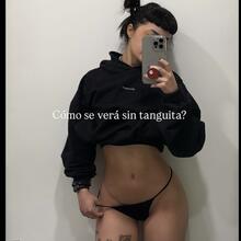  Nude