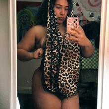 Nude
