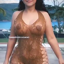  Nude