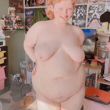  Nude