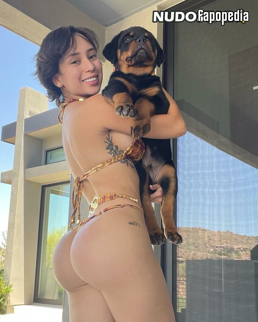 Cleo Blossom Nude OnlyFans Leaks