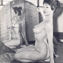  Nude