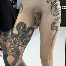  Nude
