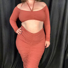  Nude