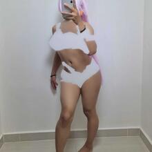  Nude