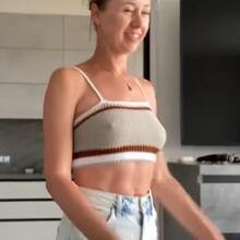  Nude