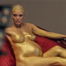  Nude