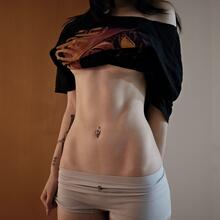  Nude
