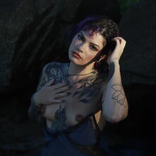  Nude