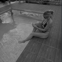  Nude