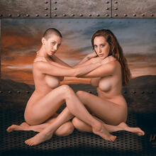  Nude