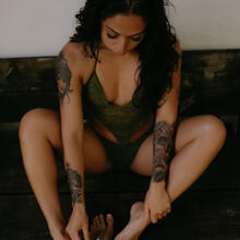  Nude