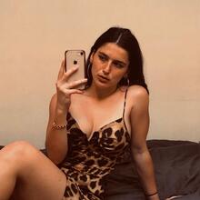  Nude