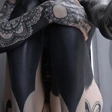  Nude