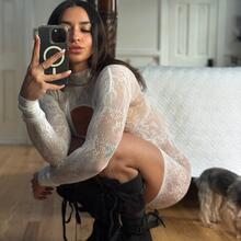  Nude