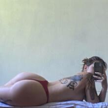 Nude