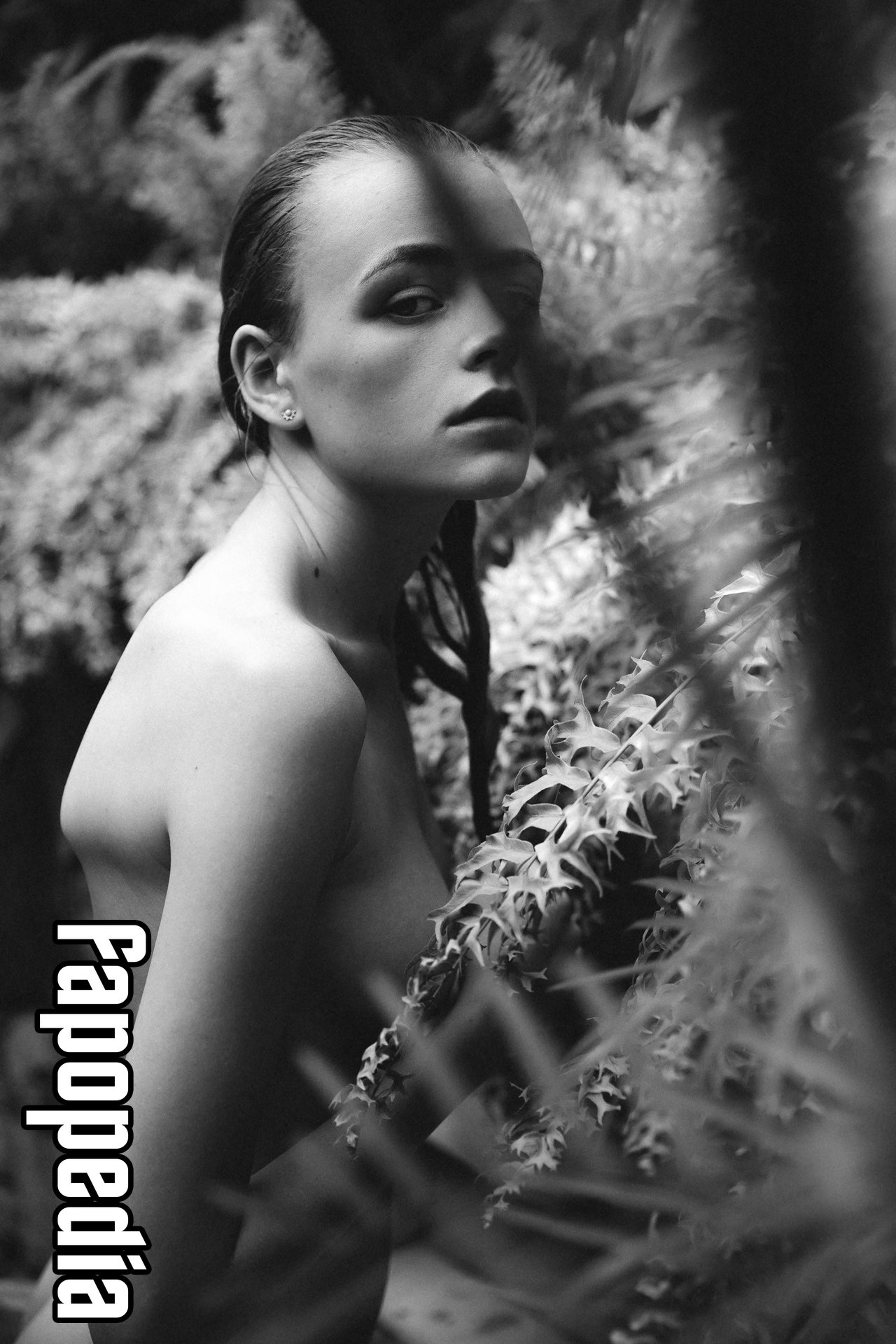 Yana wex nude - 🧡 Yana Wex Is Nude By Jorg Billwitz.