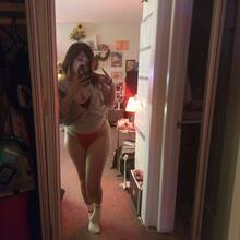  Nude