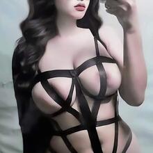  Nude