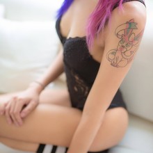  Nude
