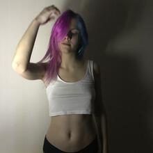  Nude