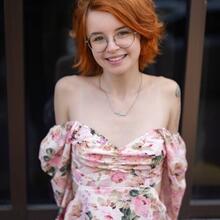  Nude