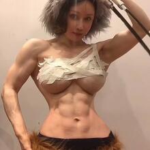  Nude