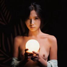  Nude