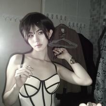  Nude