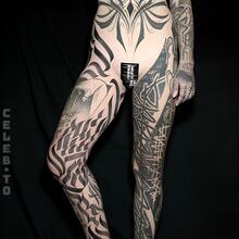  Nude